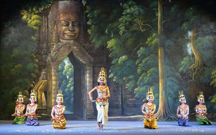 Siem Reap: Apsara Show Including Dinner & Hotel Pickup - A graceful introduction to Khmer culture