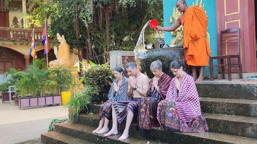 Siem Reap Cambodian Buddhist Water Blessing and Local Market - Key points to know before you go
