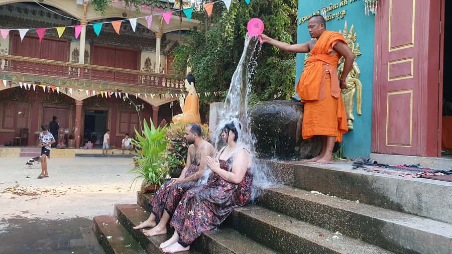 Siem Reap Cambodian Buddhist Water Blessing and Local Market - The local market after the ceremony