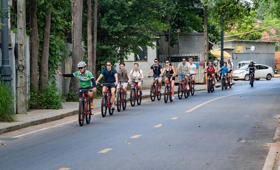 Siem Reap City Haft Day Bike Tour - Who should book this city bike tour?