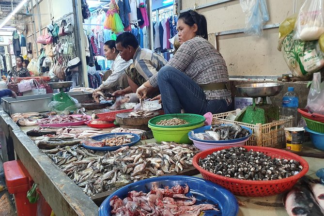 Siem Reap City Hidden Gems (Private Guided Tour) - The royal residence area and the bat-filled park