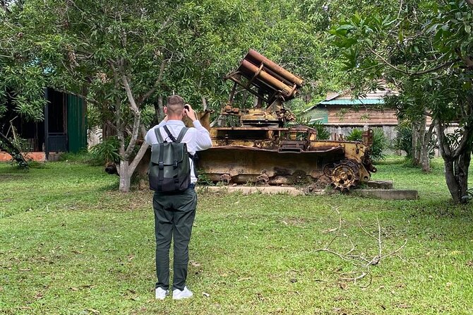 Siem Reap City Tour with War Museum and Killing Field - Private transport and the day’s pace