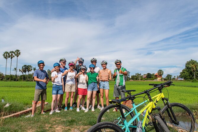 Siem Reap Countryside Bike Tour / E-Bike or Tuk Tuk - The guides shape the whole experience