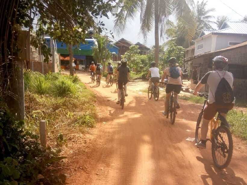 Siem Reap: Countryside Cycle and Local Village Life Tour - What $32 gets you