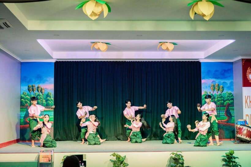 Siem Reap: Dinner and Traditional Show with Hotel Transfer - Key points to know before booking