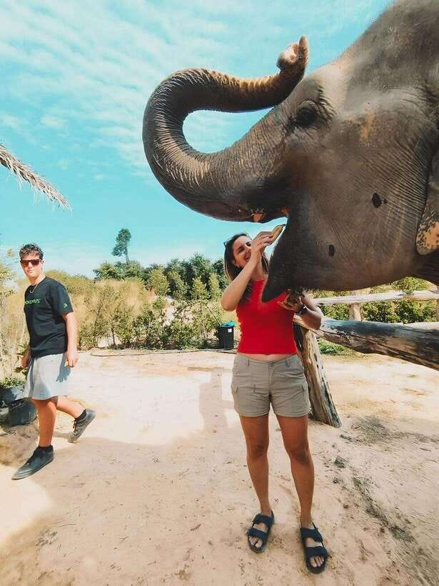 Siem Reap: Elephant Sanctuary Included Hotel Pickup Drop-off - Rinsing off in the bathing session