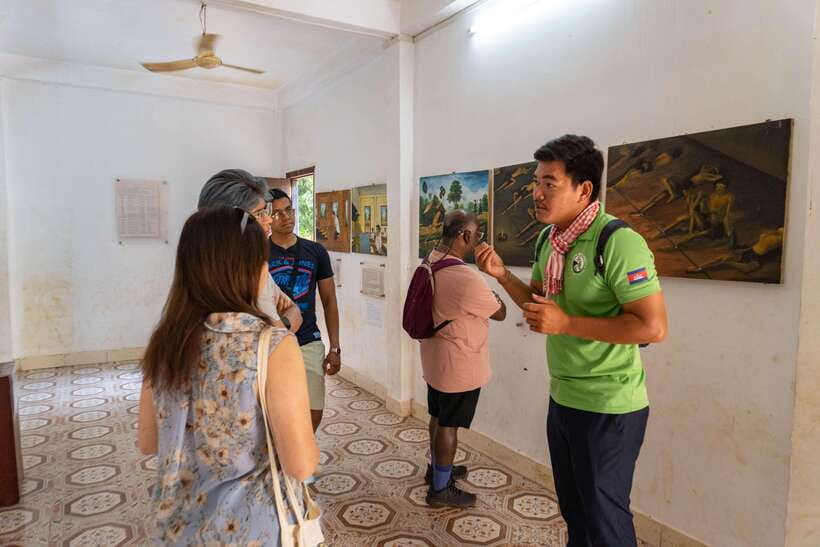Siem Reap Evening Food Tour - On Promotion Price limit Offer - A fast, flavorful way to see Siem Reap at night