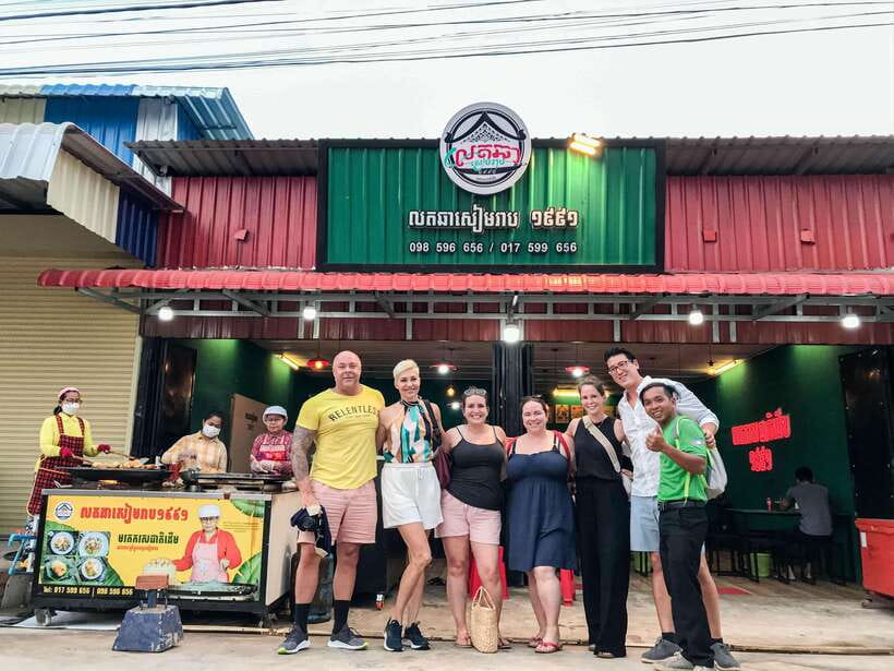 Siem Reap: Evening Food Tour with 10 Local Tastings - Key points at a glance