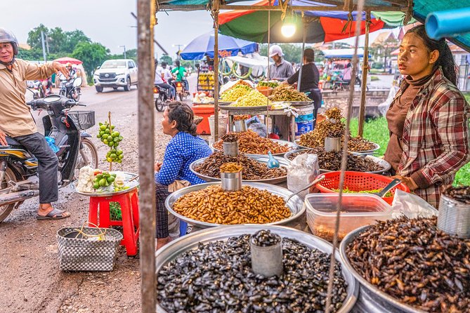 Siem Reap Evening Foodie Vespa Tour / Tuk Tuk Available - Road 60 brings the evening outdoors