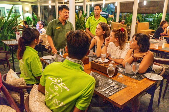 Siem Reap Evening Foodie Vespa Tour / Tuk Tuk Available - What the $40.50 price really buys