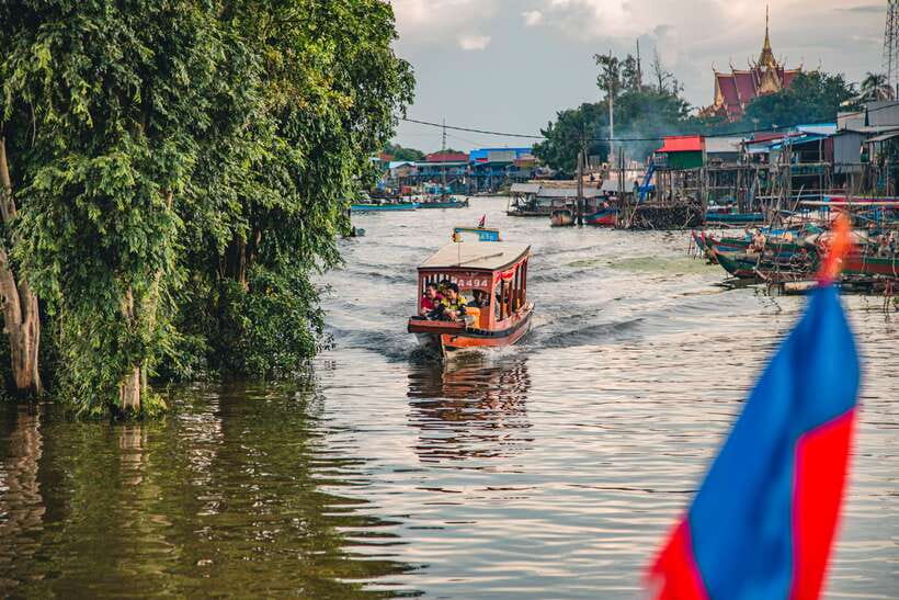 Siem Reap: Floating Village and Sunset Private Boat Tour - The ride south from Siem Reap