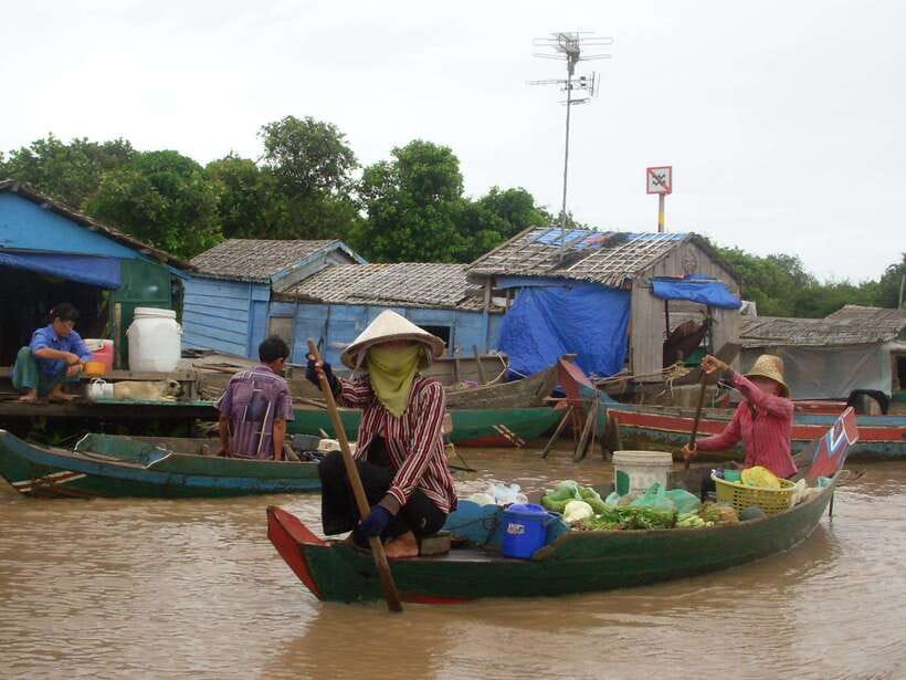 Siem Reap: Floating Village Tour - The 14-kilometer ride from Siem Reap