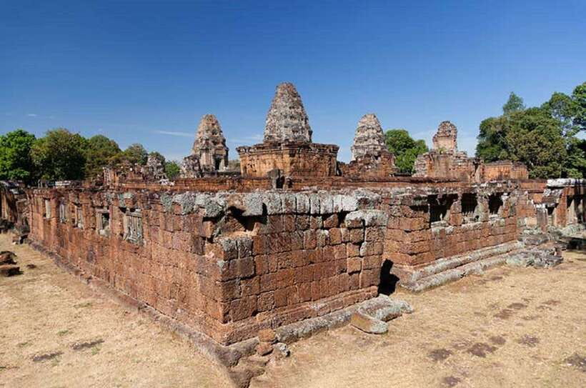 Siem Reap: Grand Circle Temples Tour With Private Tuk-Tuk - Neak Pean and its unusual water setting