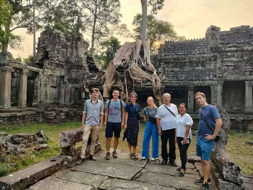 Siem Reap: Grand circle tour Sun set on bakeang hill & Guide - Starting from Siem Reap in an air-conditioned minibus
