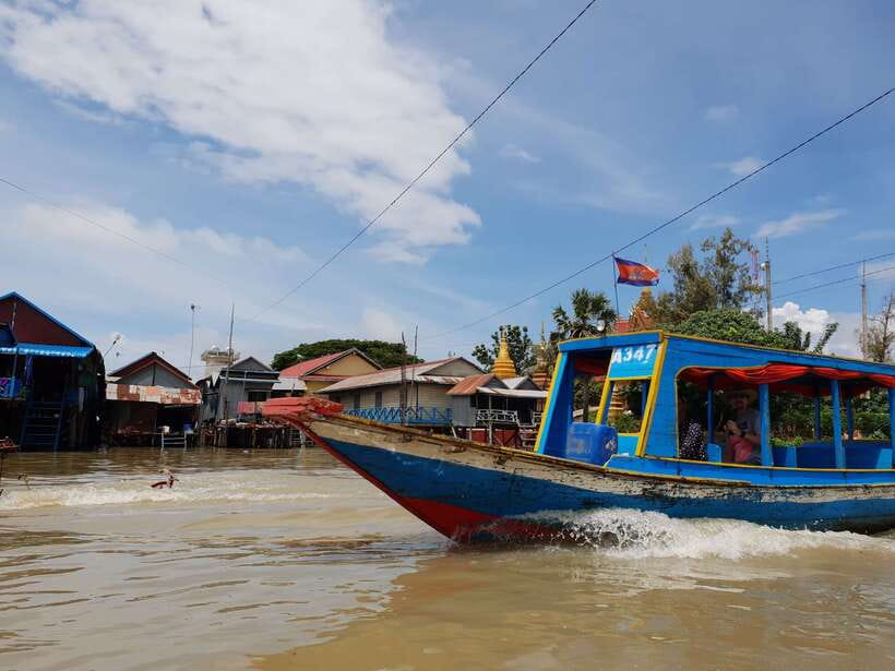 Siem Reap: Kompong Khleang Floating Village Guided Tour - First look at the stilted homes