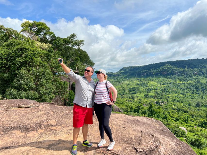 Siem Reap: Kulen Mountain, Beng Mealea and Tonle Sap Tour - Kampong Phluk and life on Tonle Sap