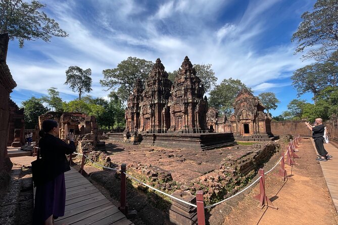 Siem Reap: Kulen Waterfall, Banteay Srei, and Beng Mealea Tour - The daily rhythm and what to pack
