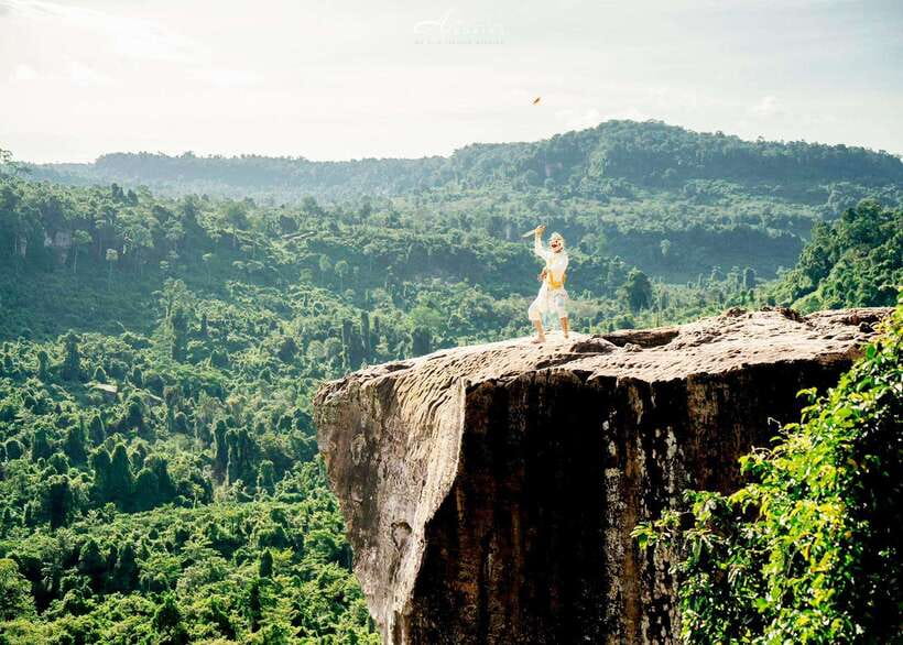 Siem Reap: Kulen Waterfalls and Banteay Srei Tour - Who will get the most from this day?