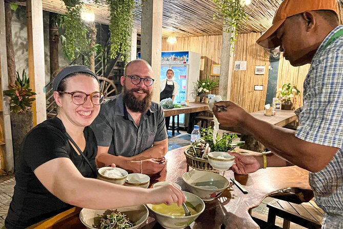 Siem Reap: Local Street Food Experience by Tuk-Tuk - Starting with Lort Cha at 5:30 p.m.