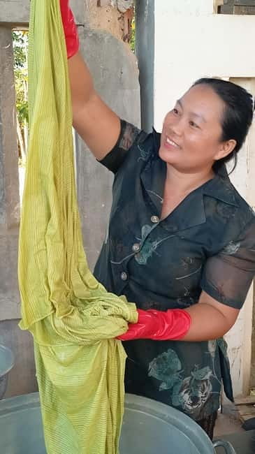 Siem Reap: Lotus Silk Farm- Tour, Lake & Masterclass - Who will enjoy this outing most