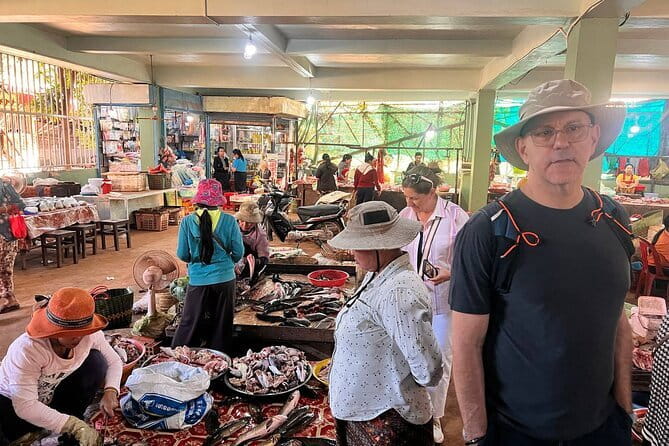 Siem Reap: Morning Bike Tours with Local Market & Lunch - The southern Siem Reap market and Khmer cooking