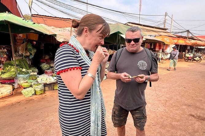 Siem Reap: Morning Bike Tours with Local Market & Lunch - Cycling through Khmer villages and rice fields
