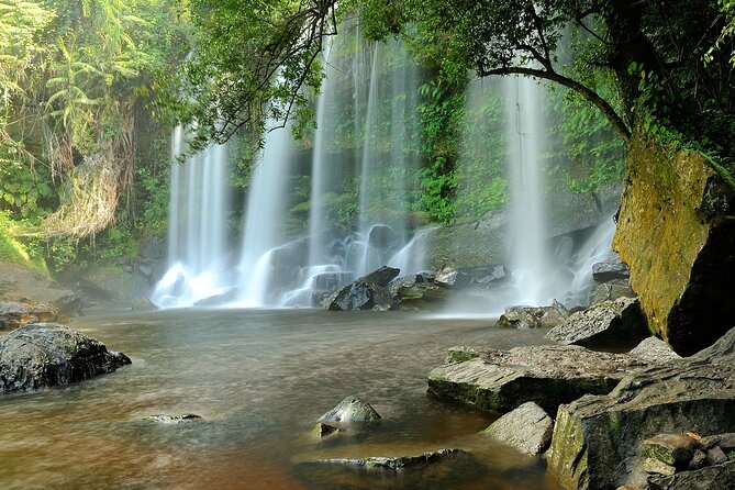 Siem Reap Outdoor Private Tour (Waterfalls 50km from Siem Reap) - The village stop and lunch on Street 08