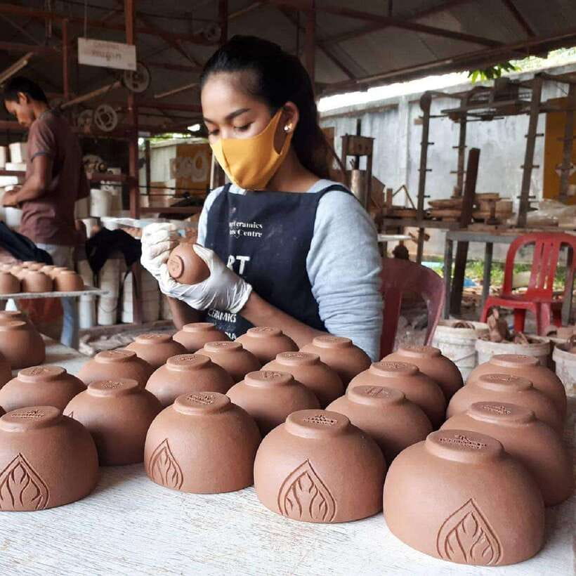 Siem Reap : Pottery Classes with Transfer round trip - Inside the pottery studio