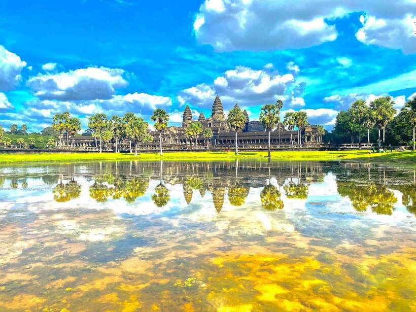 Siem Reap: Private Angkor Wat & Bakheng Mountain Sunset Tour - Angkor Wat in a focused 90 minutes