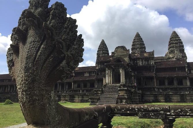 Siem Reap: Private Custom Angkor Wat Tour with Local Guide - The value of $45 per person
