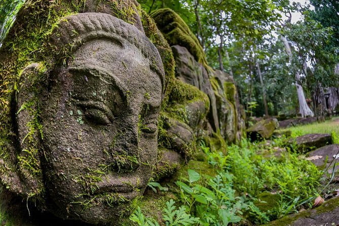 Siem Reap: Private Custom Angkor Wat Tour with Local Guide - The guide makes the difference