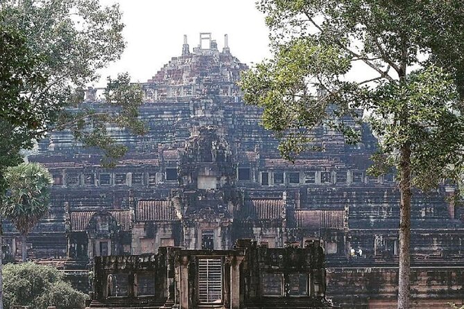 Siem Reap Private Full Day Angkor Wat Tour with Sunset or Sunrise - Sunset at Phnom Bakheng