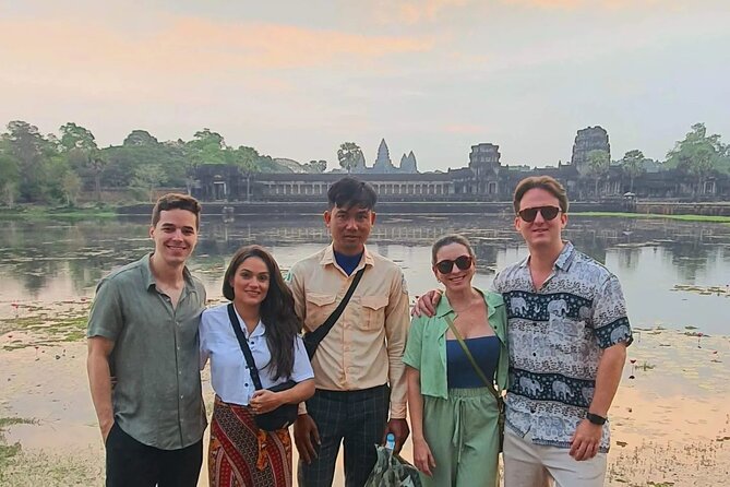 Siem Reap Shared Full-Day Guided Tour of Angkor Temples - Bayon Temple and its many stone faces