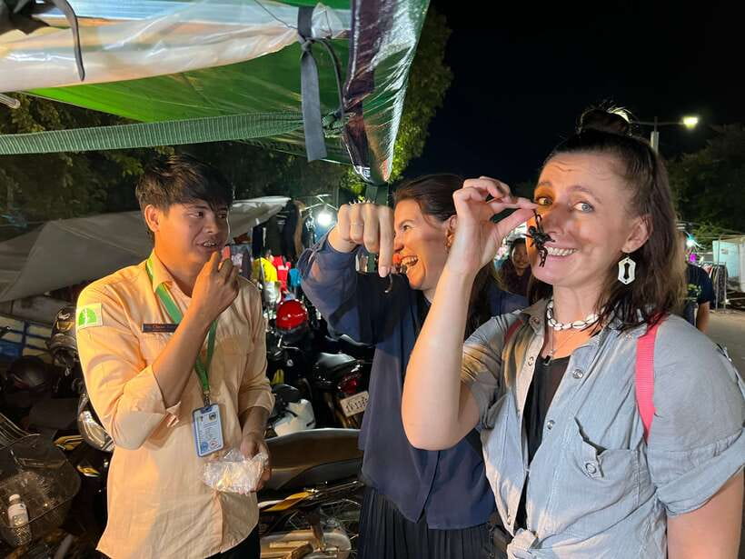 Siem Reap: Small Group Street Food Tour with Tuk-Tuk Ride - Practical tips for making the evening better