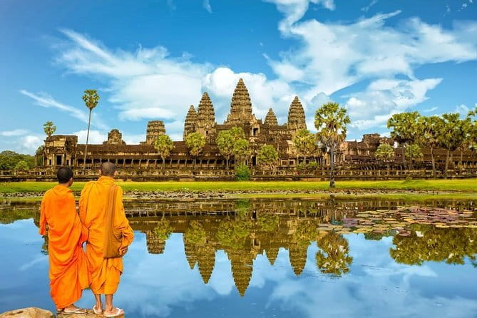 Siem Reap Sunrise Private Tour - One hour among the trees at Ta Prohm