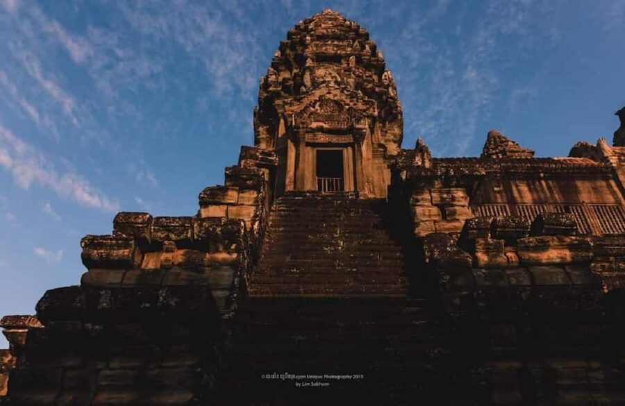 Siem Reap Temple Tour 2-Day with Sunrise/Sunset - Angkor Thom brings monumental faces and royal scale