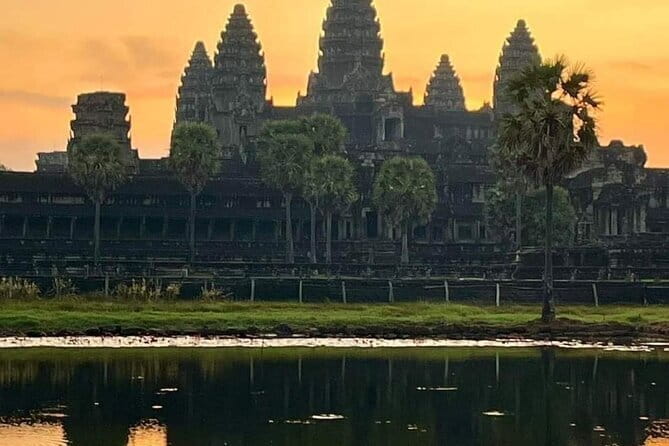 Siem Reap Temple Tuktuk Tour: Explore Angkor Wat and beyond. - Key points to know before booking