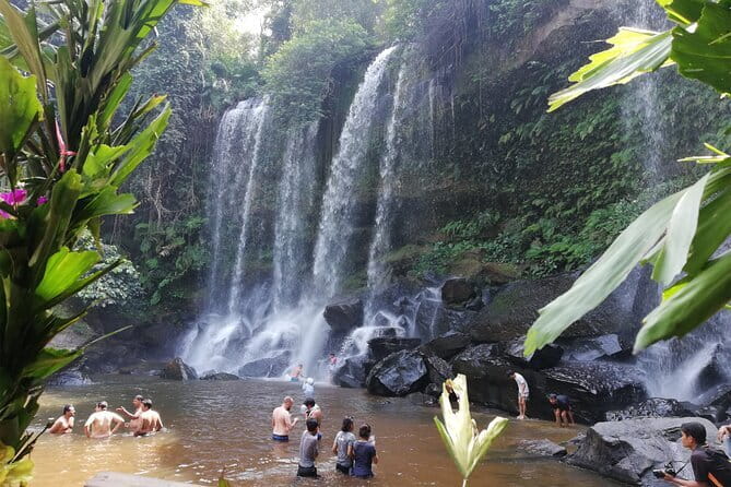 Siem Reap to Phnom Kulen: Waterfalls & 1000 Lingas Tour - Why Phnom Kulen is worth the drive from Siem Reap