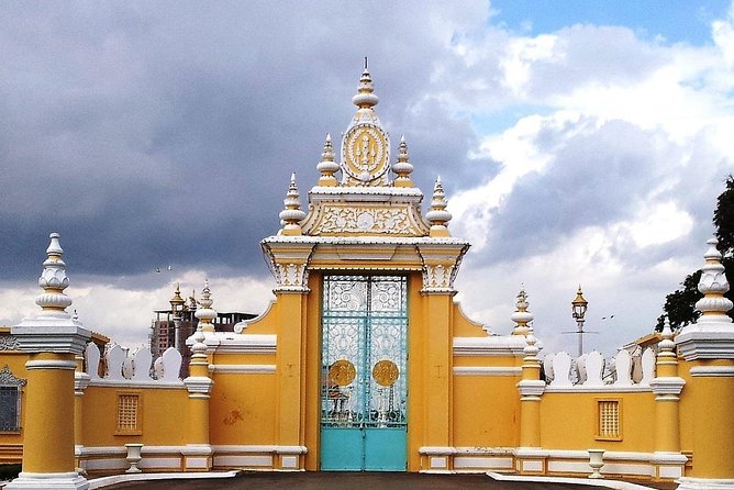 Siem Reap to Phnom Penh by Private Car or Minivan - What you see between the two cities