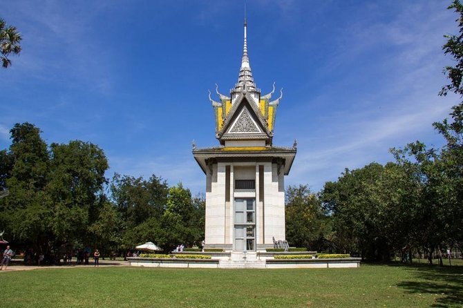 Siem Reap to Phnom Penh by Private Car or Minivan - Tonle Sap and other optional detours
