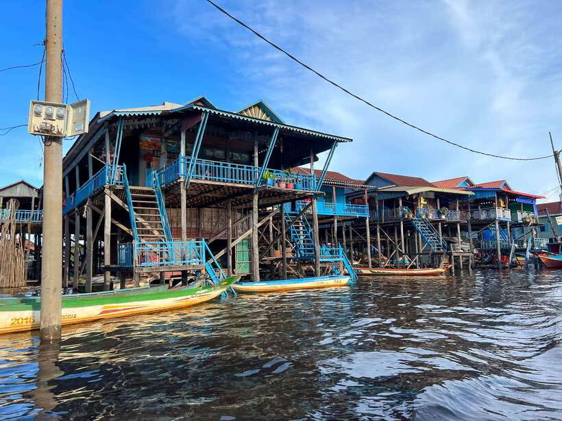 Siem Reap: Tonle Sap and Kampong Phluk Tour with Street Food - Siem Reap’s local night market