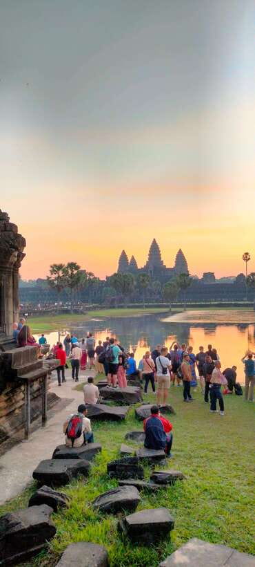 Siem Reap Tour Guide: Angkor Wat Sunrise Tour & Beng Mealea - The vehicle, pickup, and long day logistics