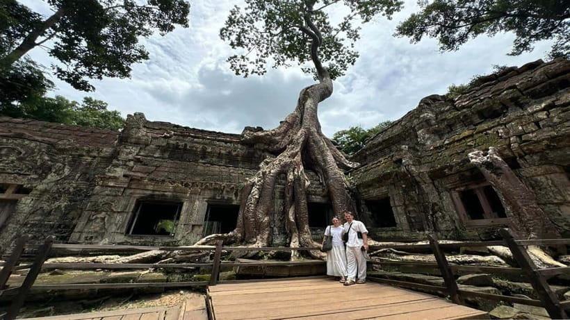 Small-Group Explore Angkor Wat Sunrise Tour with Guide - Should you book this Angkor sunrise tour?