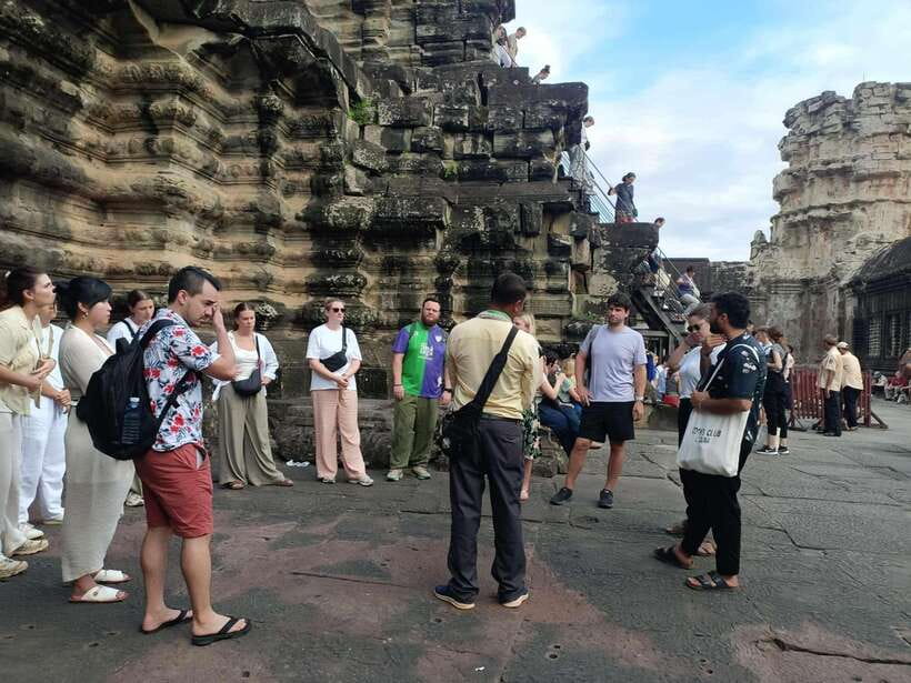 Small-Group Full Day Angkor wat Guide tour with Sun set - Key points at a glance