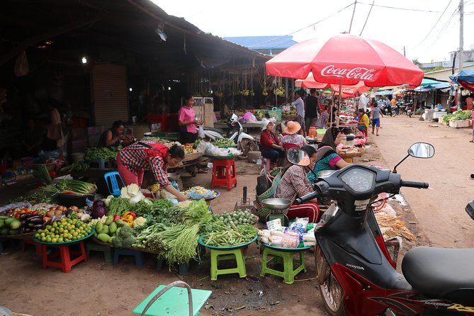 Street Food Tasting Tour including Dinner - Guides can shape the whole evening