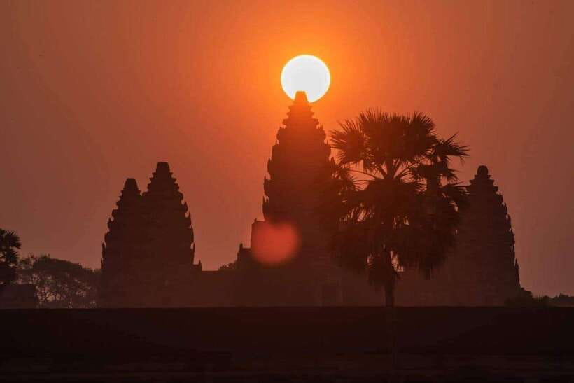 Sunrise at Angkor Wat Temple: 3-Hour Private Tour - Why Angkor Wat at sunrise is worth the early alarm