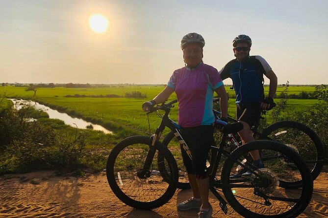 Sunset at Countryside - Leaving Siem Reap behind at 2:30 pm