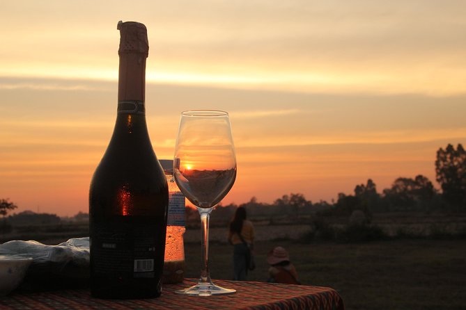 Sunset Dinner at Rice Paddy Fields - A quiet afternoon beyond central Siem Reap