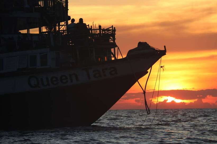 Sunset Dinner Tour: Tonle Sap Lake Floating Village - Key points at a glance