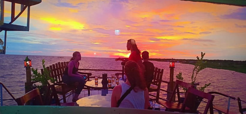 Sunset Dinner Tour: Tonle Sap Lake Floating Village - Sunset, weather, and the return trip